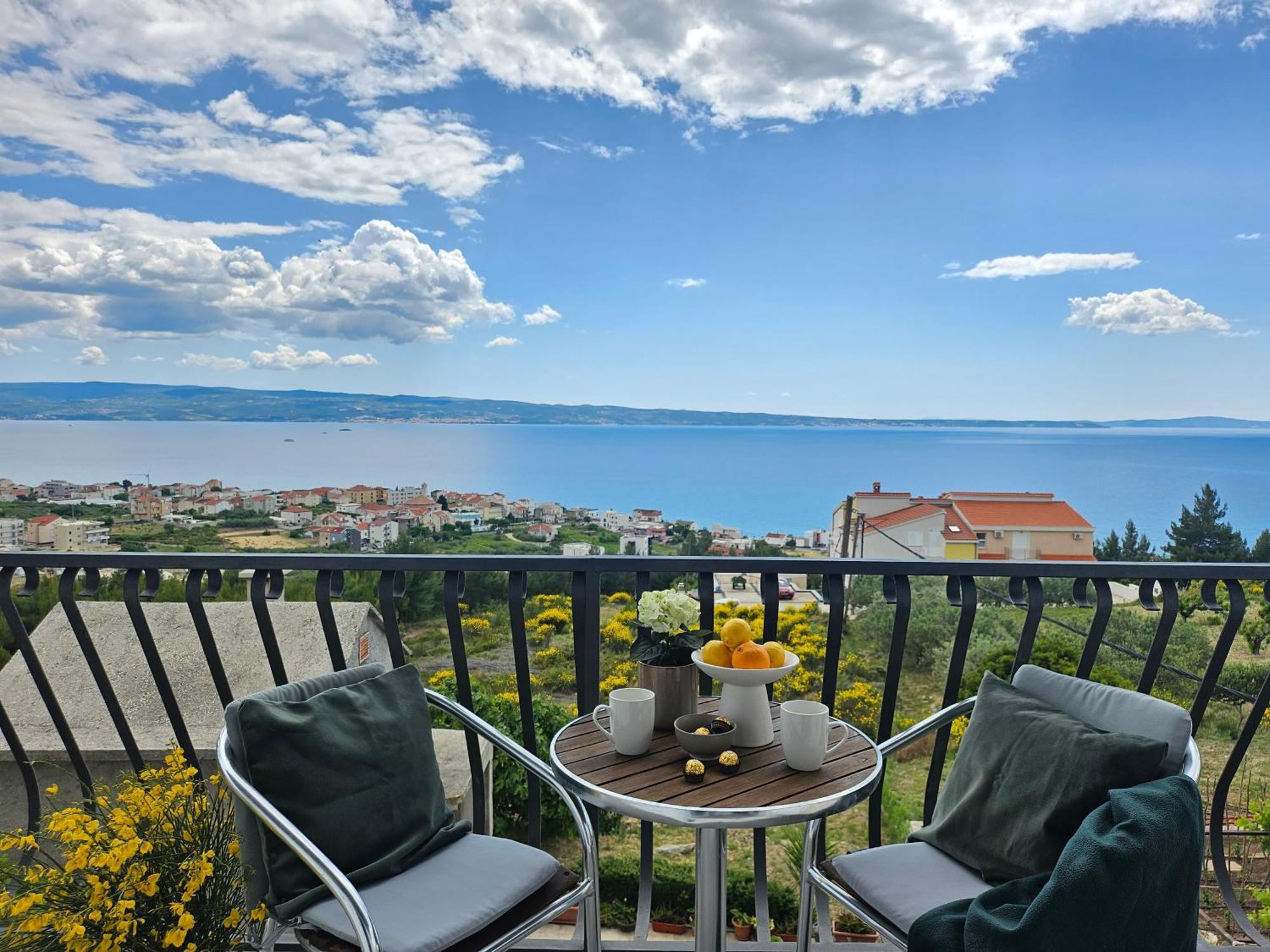 Apartment Wish Подстрана Экстерьер фото